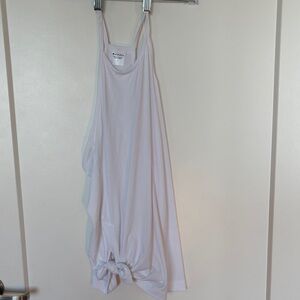Athleta White Knot-Hem top sz M